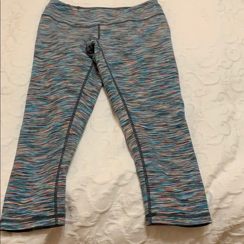 Zella Capris - image 1